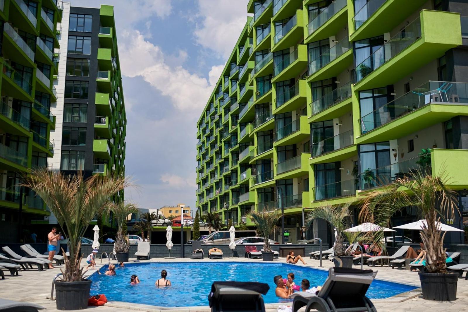 Evelyn'S Apartment Spa&Pool Beach Resort Mamaia Bagian luar foto
