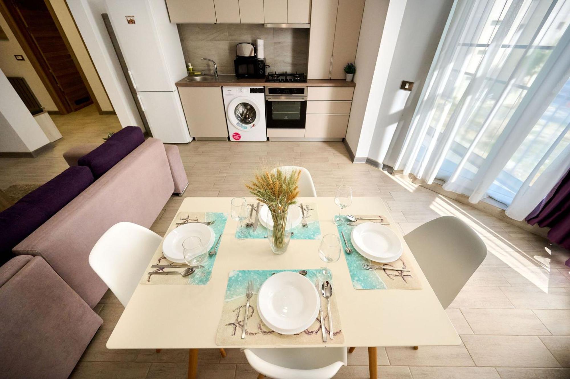 Evelyn'S Apartment Spa&Pool Beach Resort Mamaia Bagian luar foto