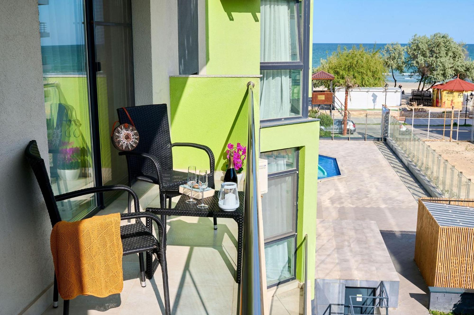 Evelyn'S Apartment Spa&Pool Beach Resort Mamaia Bagian luar foto